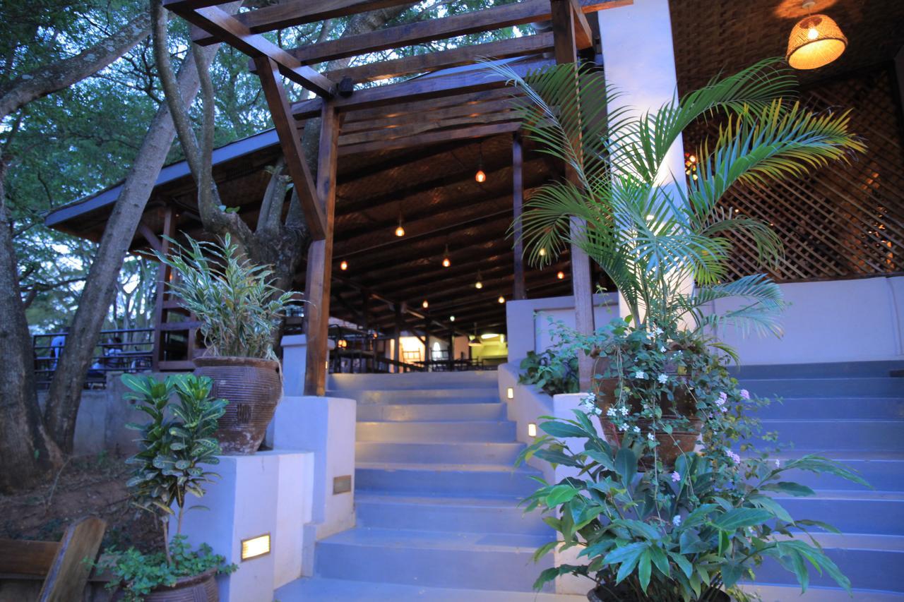 Kampala Forest Resort - Kfr Lodge Exterior photo